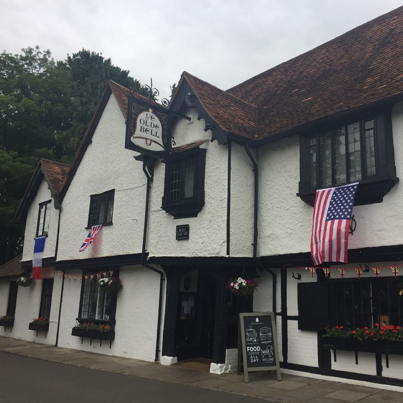 Olde Bell Hotel, Hurley